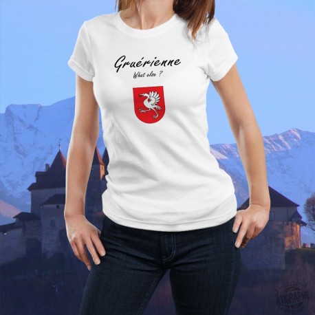 Gruérienne, What else ? ★ Gruérienne, quoi d'autre ? ★ T-Shirt mode dame illustré du drapeau du district de la Gruyère