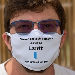 Männer sind nicht perfekt aber die aus Luzern sind verdammt nah dran ★ Luzerner Wappen ★ Schutzmaske aus Stoff