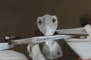 Détail de la garde d'une épée présentée lors du festival des couteliers 2012